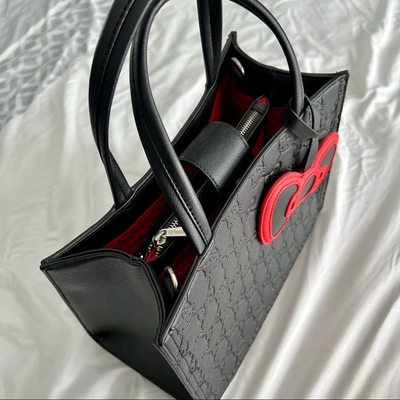 SOLD‼️ Loungefly Hello Kitty Tote - Picture 4 of 5